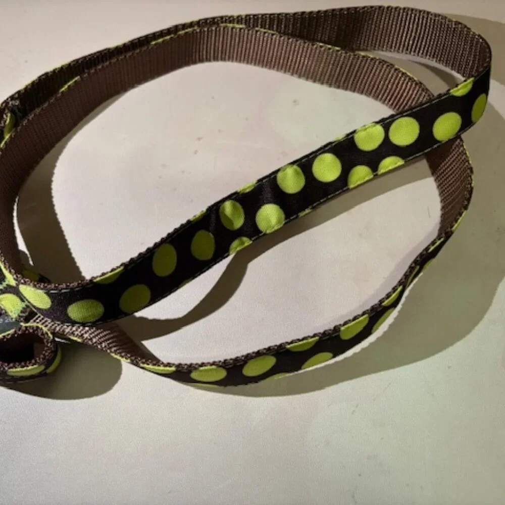 NEW- Walk-E-Woo Polk A Dot Dog Leash